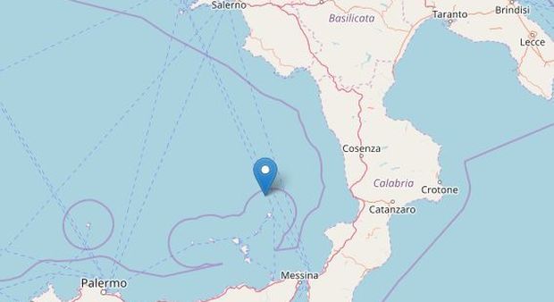 Terremoto, scossa poco fa tra Calabria e Sicilia