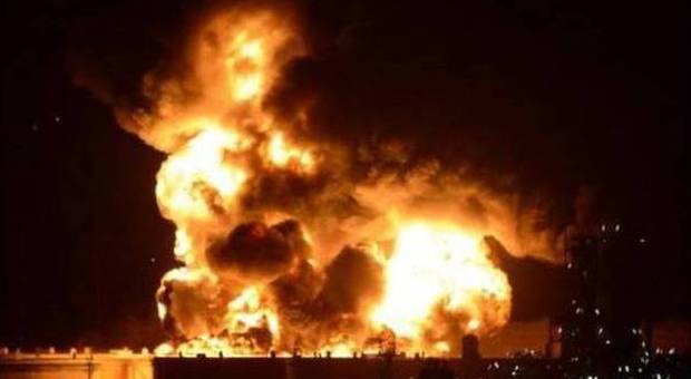 Incendio alla raffineria di Milazzo, paura tra i cittadini: "Nessuno riusciva a dormire"