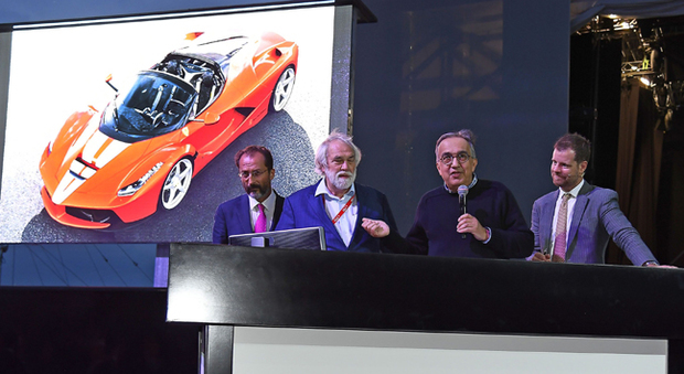 Il presidente della Ferrari Sergio Marchionne presenta l'asta della LaFerrari Aperta a Fiorano a scopo benefico