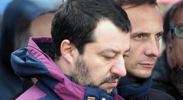 Salvini viola il silenzio elettorale: «Una croce sulla Lega e vinciamo!». Rischia un anno di carcere