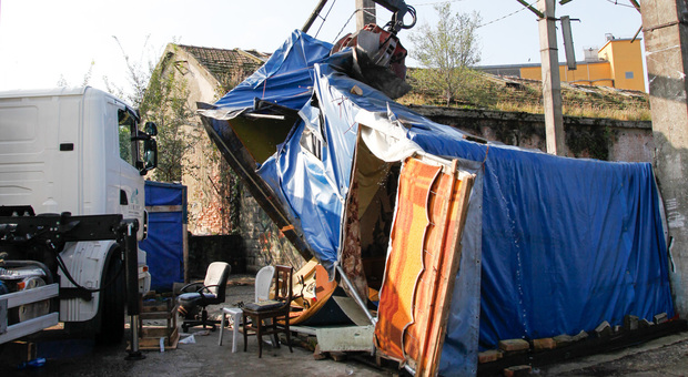 demolite le baracche di via Banchina Molini a Marghera