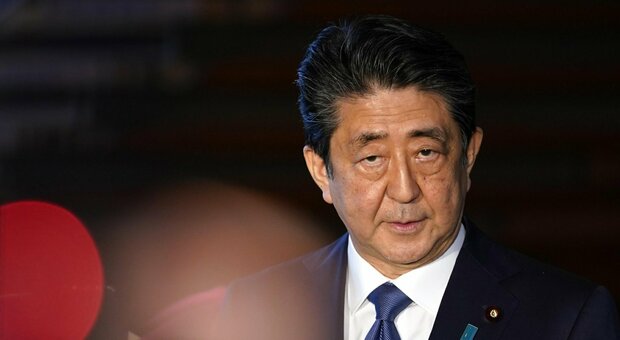 Shinzo Abe chi è l'ex premier del Giappone, ferito in un attentato, che ha cambiato le sorti di un'intera nazione