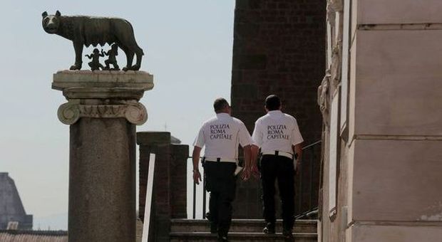 Mafia capitale, vertice tra Gabrielli e Pignatone: "No al commissariamento del Campidoglio"