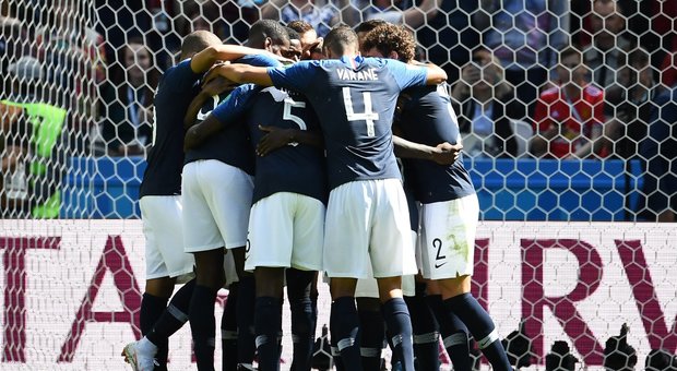 Francia-Australia 2-1: Var più goal-line technology, i Bleus partono con i tre punti