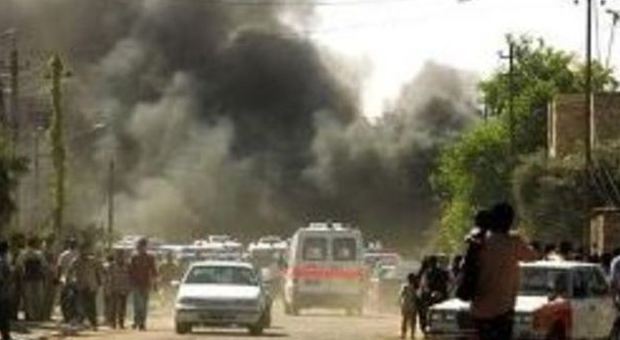 Baghdad, forti esplosioni vicino agli hotel Sheraton e Babylone: almeno due autobombe