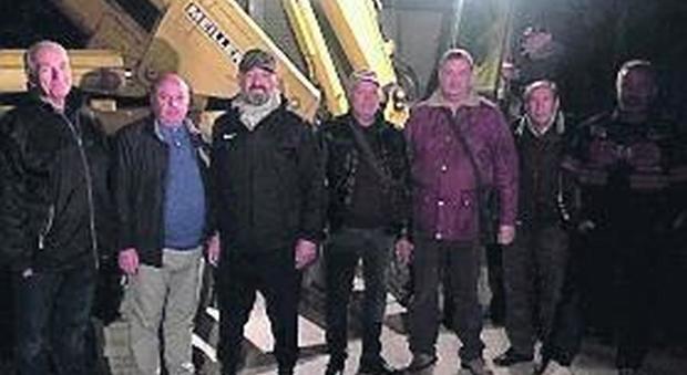 Discarica sotto assedio a Caserta, gli operai bloccano i camion