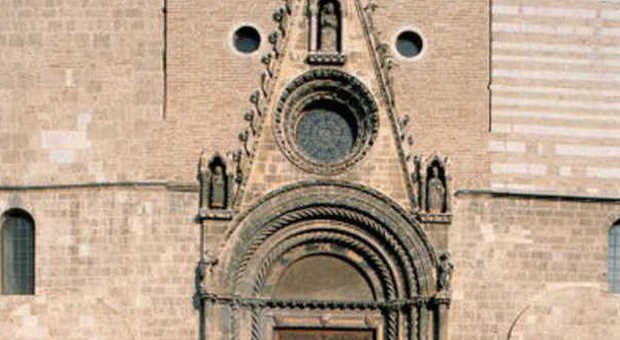 La facciata del Duomo di Teramo