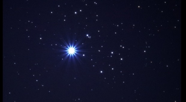 Venere stasera attraversa la Pleiadi fotografata da un lettore del Gazzettino