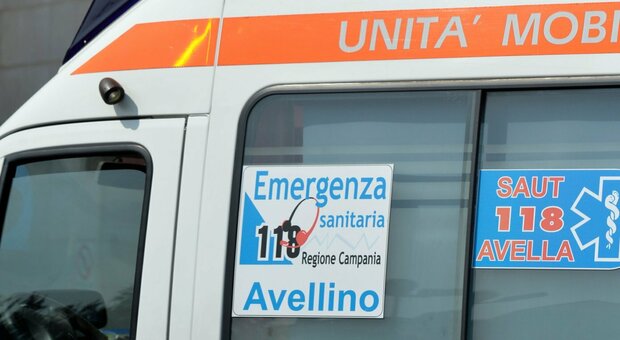 Un'ambulanza del 118 di Avellino