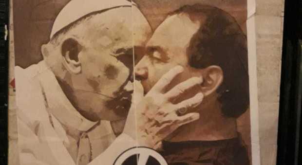 Papa Francesco bacia Lucano, a Pagani i manifesti neofascisti
