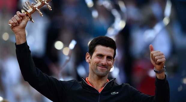 Internazionali, Djokovic domani in campo: «Concentrato su Roma, al Roland Garros penserò dopo»