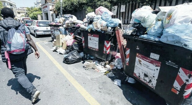 Ama, la resa sui rifiuti: «Raccolta non garantita»