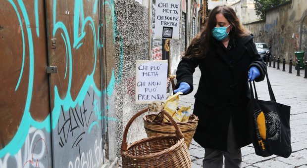 Coronavirus, non solo Madonna esalta il cuore di Napoli: parata di star fa il tifo per l'Italia