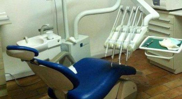 Â«Demolire il garage del finto dentistaÂ»
