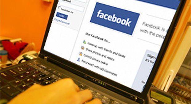 "Il post su Facebook è offensivo". 25enne condannato a 13 anni di carcere