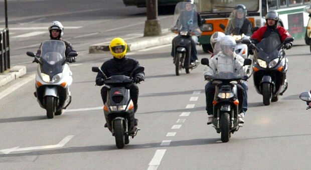 Gli scooter 125 cc potranno circolare in autostrade e tangenziali: ok emendamento della Lega