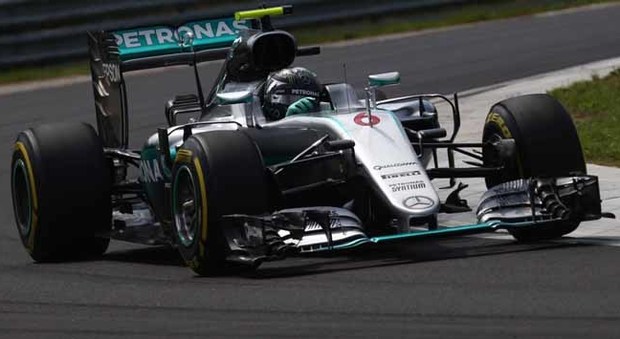 Nico Rosberg su Mercedes ha dominato le prove libere del Gp di Ungheria