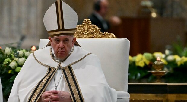 Papa Francesco, età, malattia, ricovero: dall'operazione al polmone a 21 anni alla bronchite su base infettiva