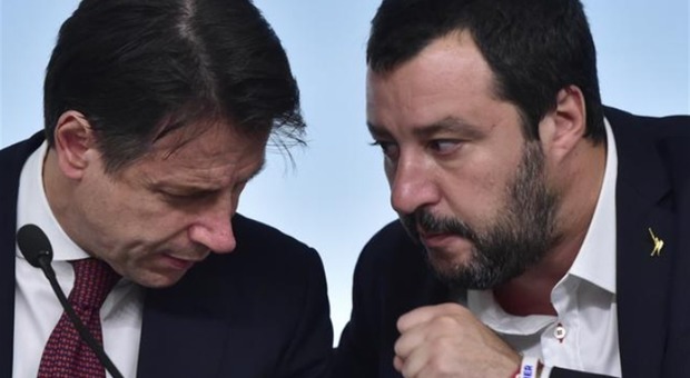 «Adesso l'agenda la detto io», così Salvini sfida Conte e Di Maio