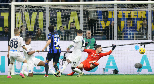 Inter-Napoli 1-1, le pagelle: Darmian spina nel fianco, Thuram murato. Lautaro fermato solo da Meret