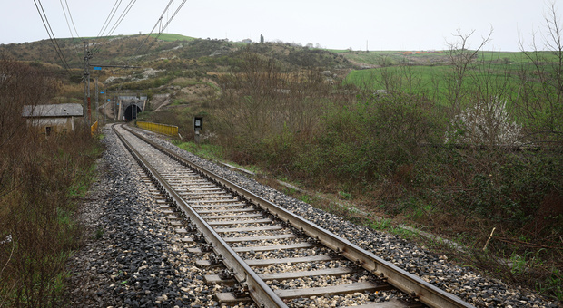 Sarà riattivata l'8 aprile la linea ferroviaria Foggia-Benevento interrotta per la frana
