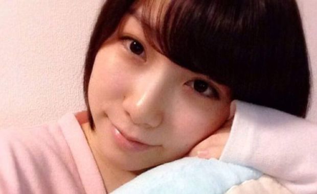 Giappone, rifiuta il regalo di un fan stalker: pop star accoltellata