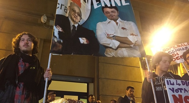 Napoli, «doje fritture» per De Luca: «In piazza il nostro no al referendum»