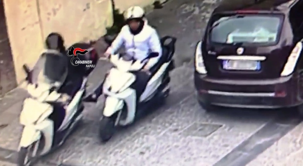 Affiliato al clan Gionta ruba scooter: arrestato da carabinieri liberi dal servizio