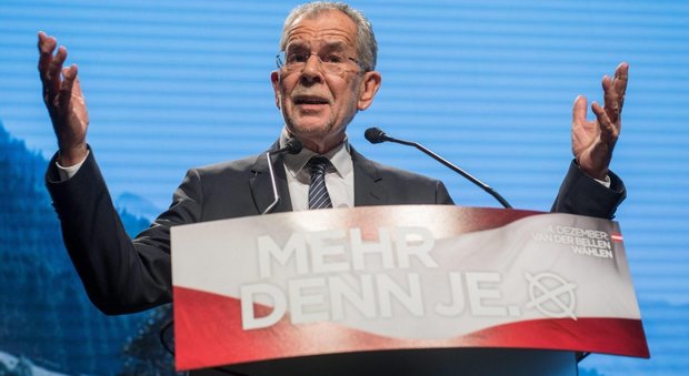 Elezioni in Austria, con 53,6% di voti Van der Bellen è nuovo presidente