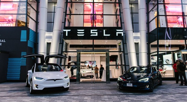 Lo store Tesla a Boston