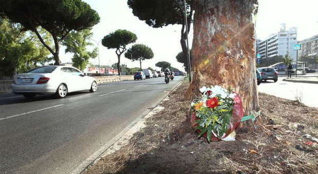 Si schianta con l'auto contro un albero: muore il costruttore Claudio Salini