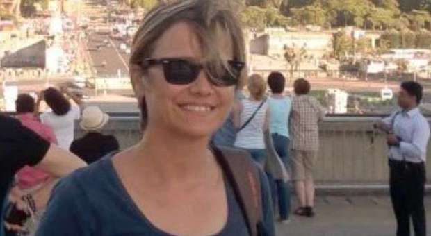 Morta Cinzia Cipolletta a 53 anni in lutto la scuola marchigiana