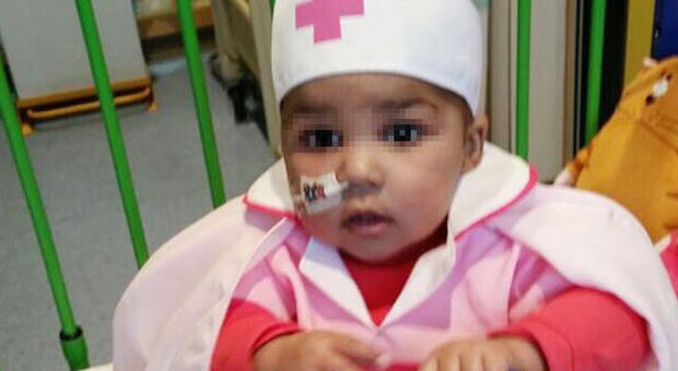 La piccola Layla batte la leucemia con una terapia rivoluzionaria: "Primo caso al mondo"