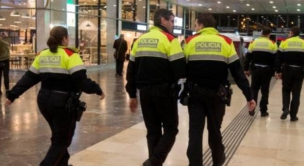 Barcellona, evacuati due treni a Sants per un allarme bomba