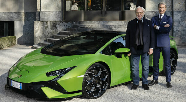 Da destra Stephan Winkelmann, chairman e ceo di Automobili Lamborghini con Diego Della Valle, presidente e ceo del gruppo Tod’s
