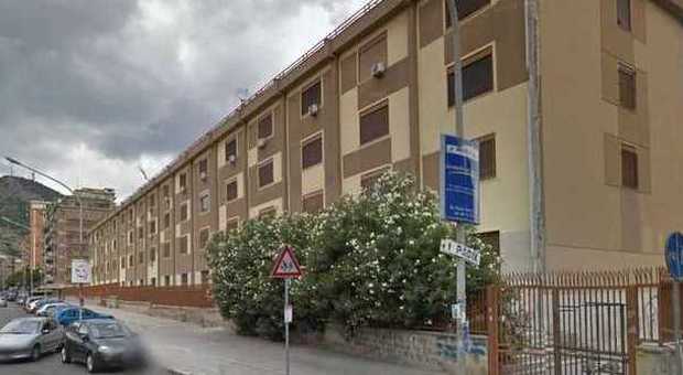 Palermo, allarme bomba in una scuola durante lezione su legalità con un magistrato