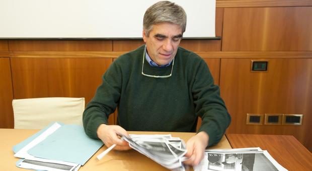 Enzo Clemente mostra le foto hot dell'ex sindaco Guarino