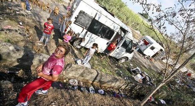 Mafia Capitale, appalti per i campi rom: chiesto processo per 17 persone