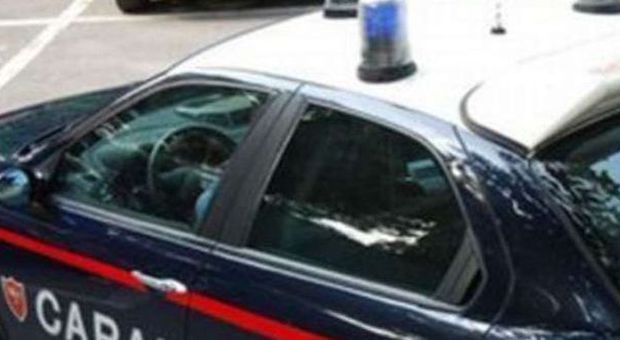 Padre violento arrestato dai carabinieri