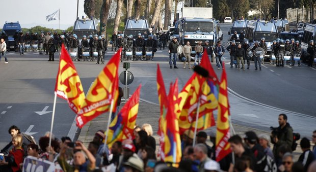 Trattati di Roma, la protesta fa flop: antagonisti fermati prima di arrivare