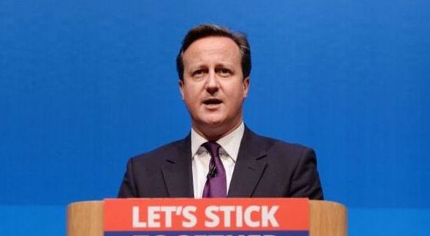 Scozia verso la secessione, l'appello di Cameron: "Non fate a pezzi questa famiglia"