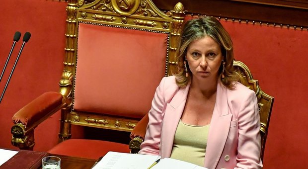 Ricciardi: «Il ministro Grillo poteva comunicare di persona la revoca del Consiglio superiore di persona della Sanità»