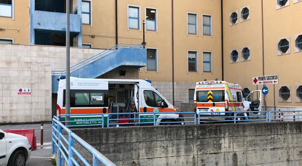 Pronto soccorso sovraffollato pazienti anche dal Napoletano