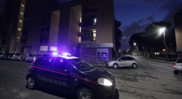 Roma, uccise anziano a bastonate dopo lite condominiale: arrestato giovane vicino ai Casamonica