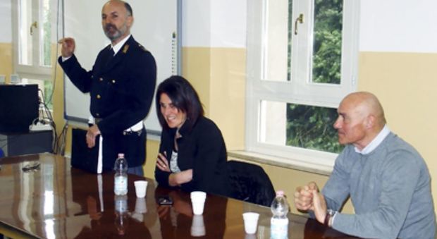 Da sinistra l’ispettore Flavio Salvi, il Pm Simonetta Catani e il sostituto commissario in pensione Renato Pasqualini