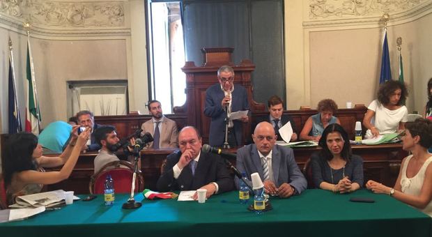Comune: il sindaco Cicchetti assegna la delega al Bilancio all'assessore Claudio Valentini