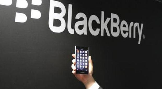 BlackBerry svela Leap, il nuovo smartphone avrà touchscreen e schermo curvo