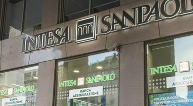 Intesa Sanpaolo: 1.000 nuove assunzioni, in aggiunta alle 2.500 già previste