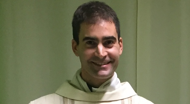 Alessandro Aloè sarà ordinato sacerdote lunedì a Latina, è una delle prime in Italia post Covid