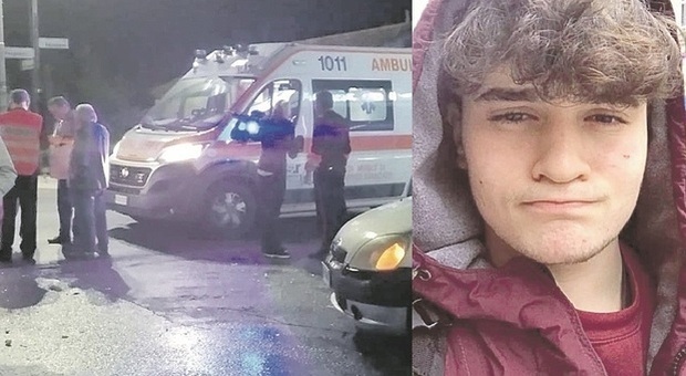 Sbanda in scooter e finisce contro il palo della luce: morto a 18 anni